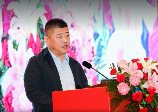 希望各界繼續(xù)通力合作、鼎力相助，不斷提高鑄鍛工藝水平